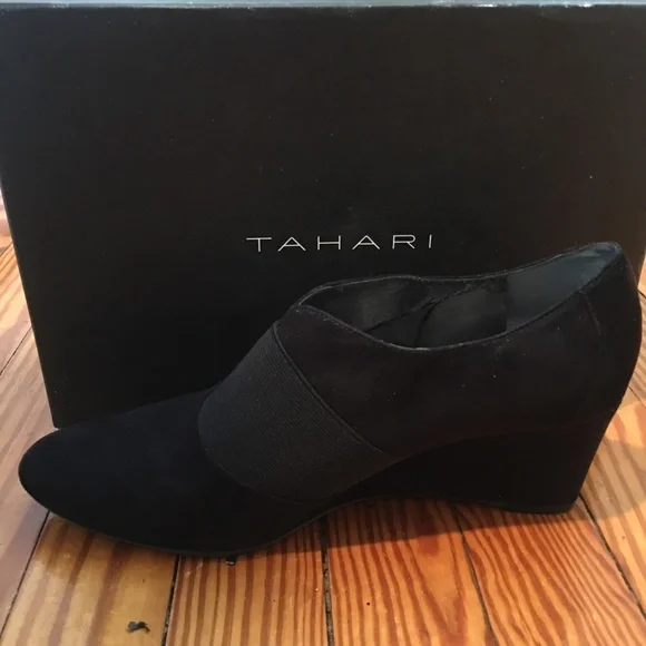 HP: TAHARI Ta-Sara Suede Ankle Boots - Size 10 - Picture 3 of 11